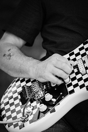 Cut Bait-9746-BW
